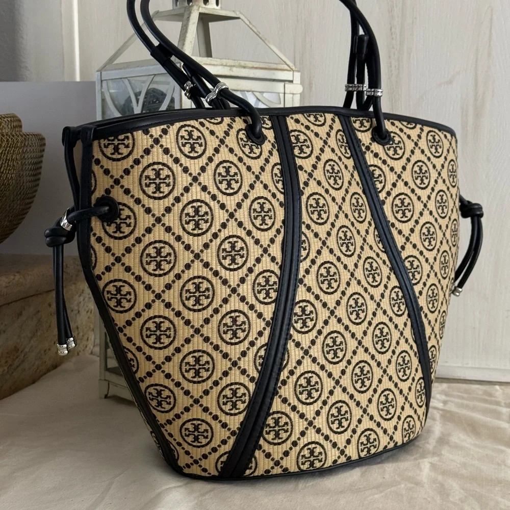 New Tory Burch large tote